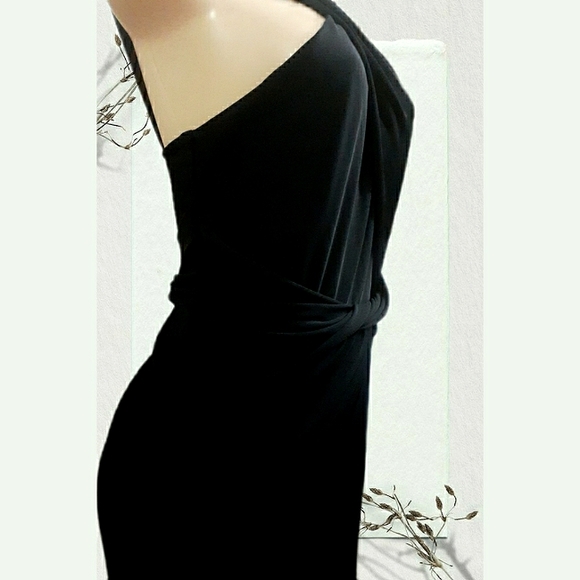 Forcast boutique dress - Picture 2 of 7